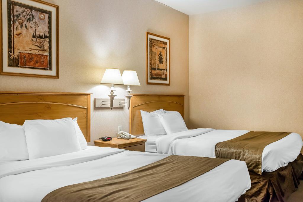 Rodeway Inn & Suites Tomahawk Экстерьер фото